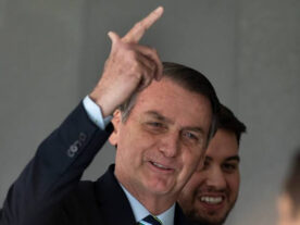 Aliados de Bolsonaro veem como ‘provocação’ decisão de Fachin sobre armas