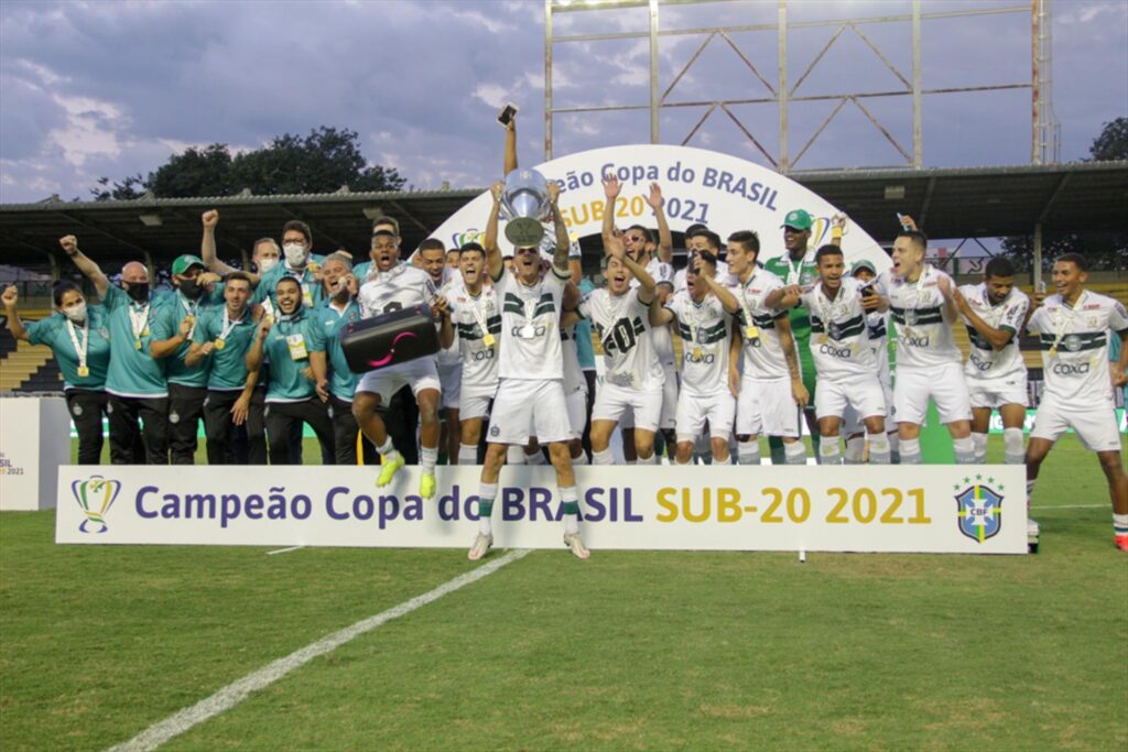 Atual campeão, Coritiba enfrenta o Londrina na estreia da Copa do Brasil sub-20