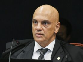 Moraes diz que não há proibição de roupa verde e amarela para votar