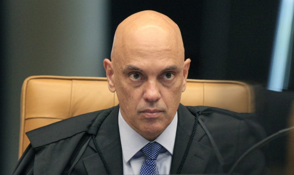 Moraes suspende investigação sobre institutos de pesquisas