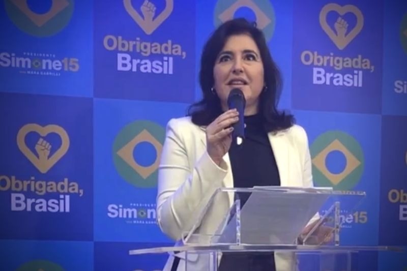 Simone Tebet anuncia apoio a Lula no segundo turno