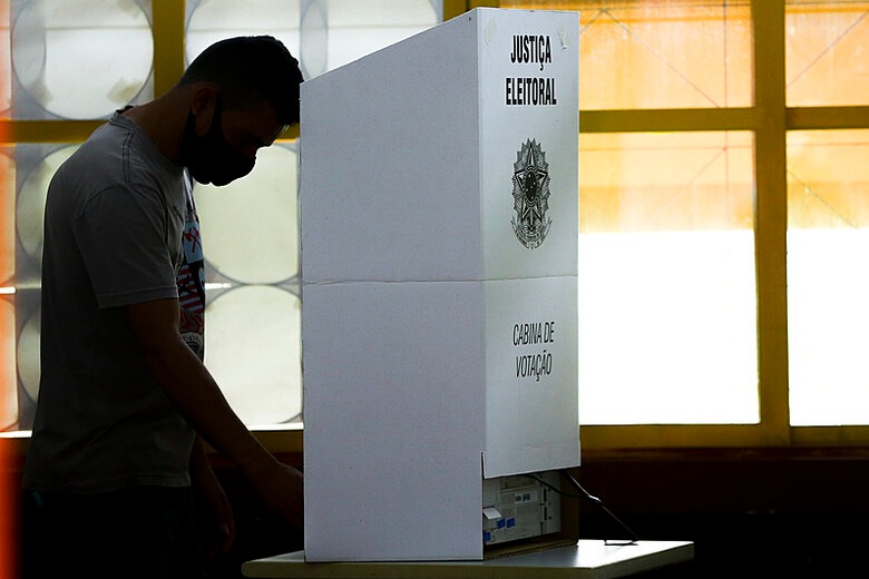 Assédio eleitoral: 34 denúncias são registradas no Paraná entre sábado e domingo