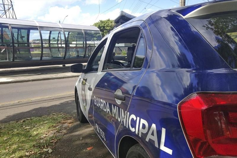 Guardas municipais de Curitiba entram em estado de greve
