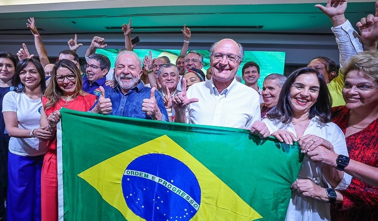 Lula inicia transição com série de nós para desatar antes da posse