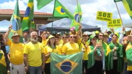 Cidades vivem clima de tensão com grupos radicais e boicotes a eleitores de Lula