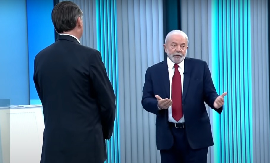Lula tem brechas para falar a eleitor de Bolsonaro, mas acenos exigem cautela
