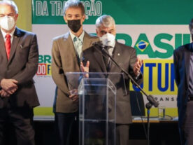 Governo Bolsonaro ‘destruiu’ programa de vacinação, diz grupo de transição