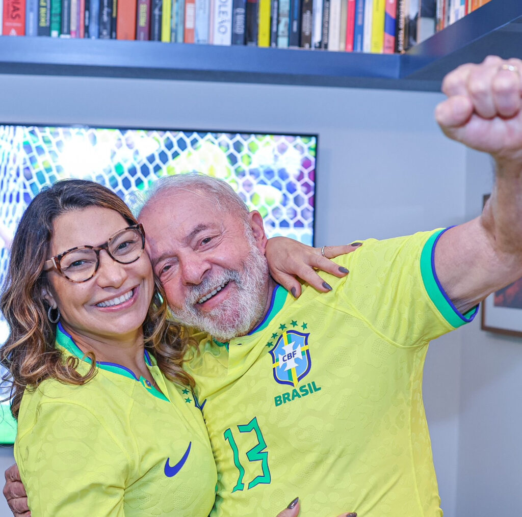 Lula se reúne com Alckmin em Brasília para acompanhar transição e ver jogo da seleção