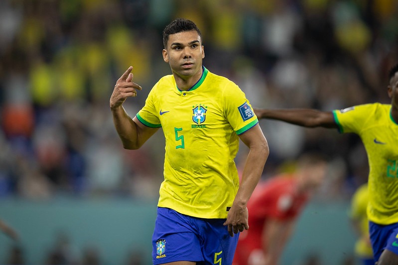 Brasil vence a Suíça com golaço de Casemiro e se classifica às oitavas da Copa do Mundo
