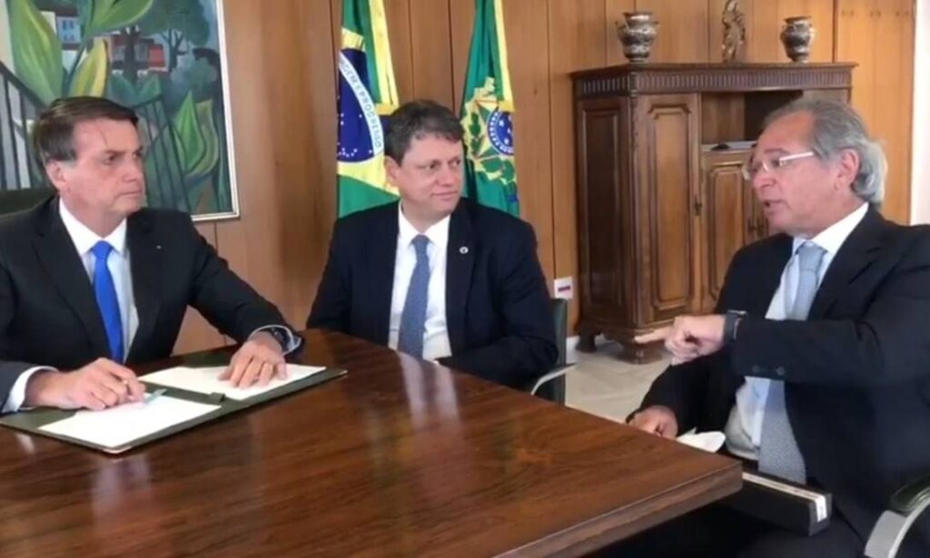 Judiciário articula com Guedes e Tarcísio pressão para Bolsonaro falar e conter bloqueios