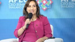 Nova presidente do Peru prepara anúncio de gabinete