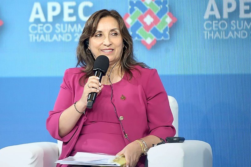 Nova presidente do Peru prepara anúncio de gabinete