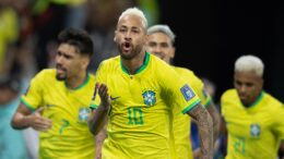 Neymar se iguala a Pelé como maior artilheiro da seleção brasileira