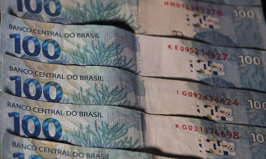 Governo Central fecha novembro com déficit primário de R$ 14,7 bi