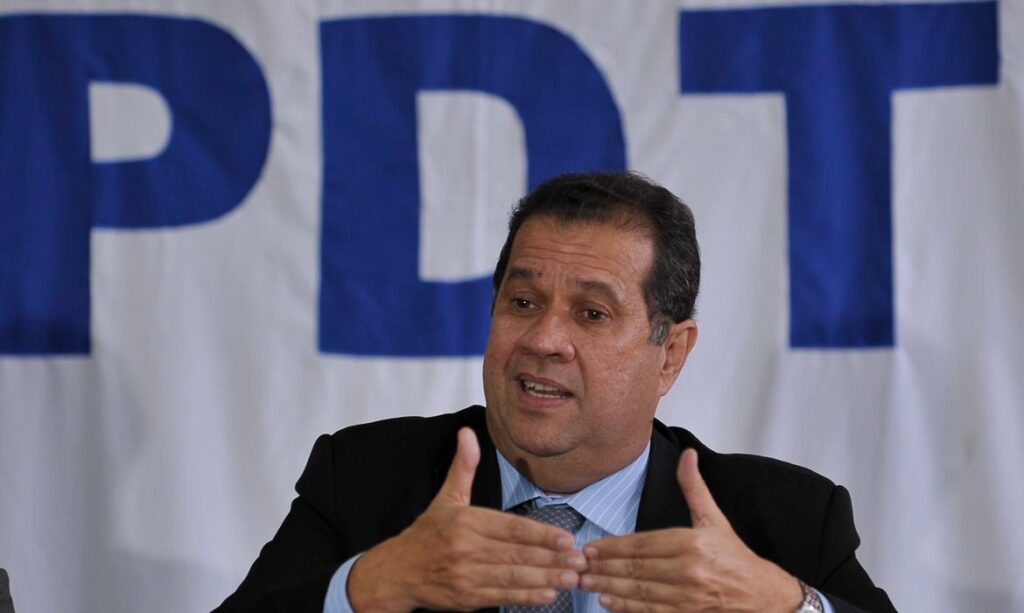 Presidente do PDT, de Ciro, aceita convite para Ministério da Previdência