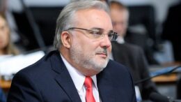 Senador Jean Paul Prates será o novo presidente da Petrobras