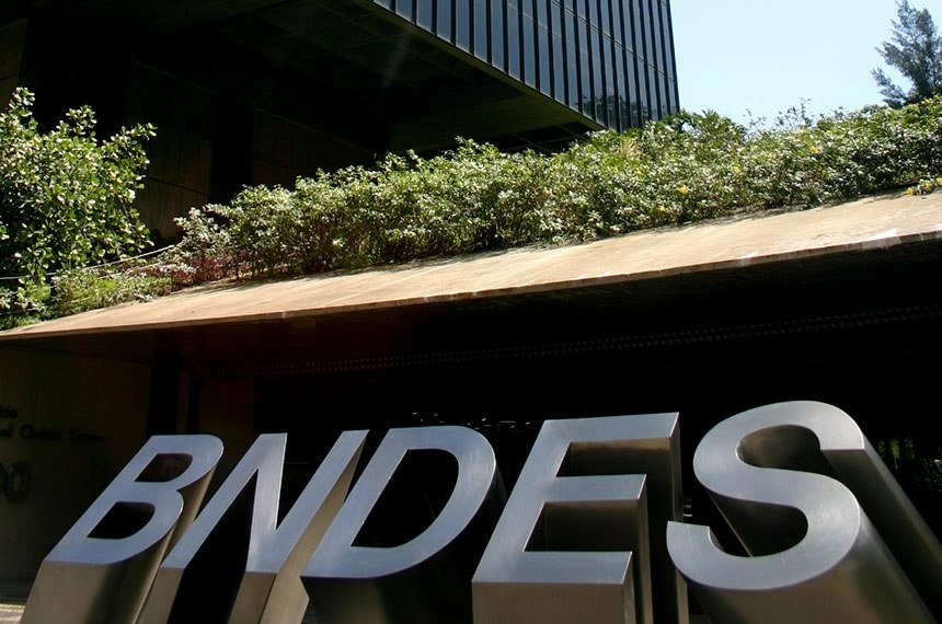 BNDES anuncia reabertura de contratações de crédito na safra 2022/23