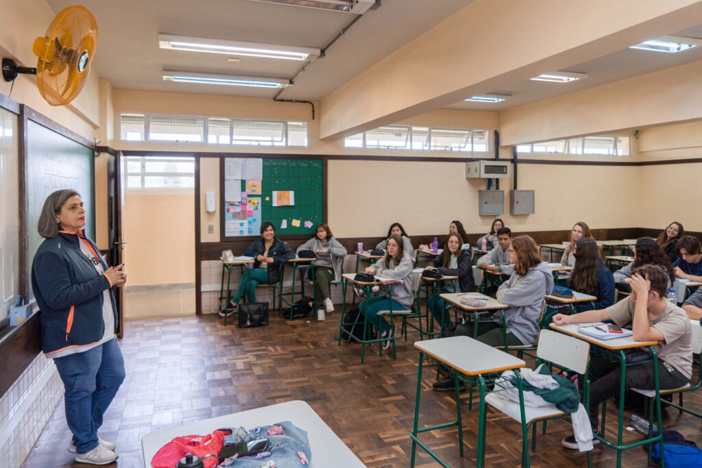 Governo decide manter aulas de Artes em escolas do Paraná