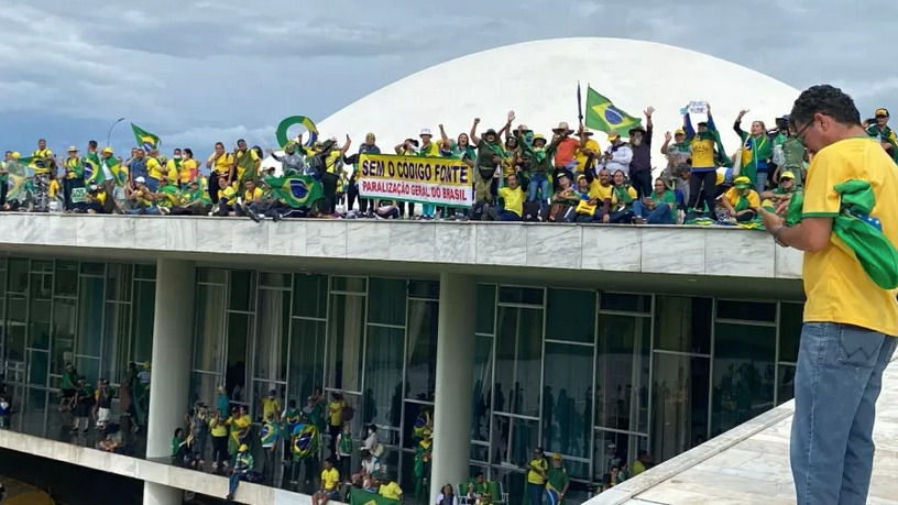 Ataques a Brasília: 300 manifestantes foram presos, diz Polícia Civil
