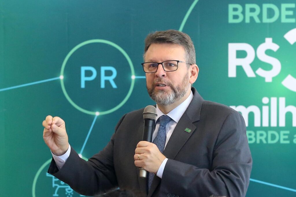 Paraná supera marca histórica e contrata R$ 1,7 bi do BRDE