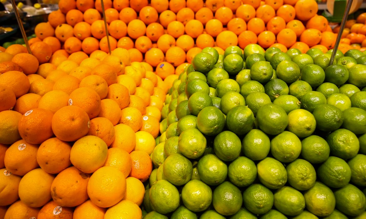Frutas registram queda de preço no Brasil, diz Conab