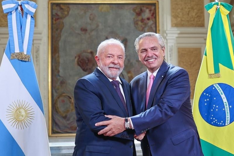 Lula confirma interesse em moeda comum entre Brasil e Argentina