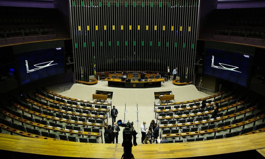 Congresso banca até R$ 79 mil para ‘mudança fantasma’ de deputados e senadores