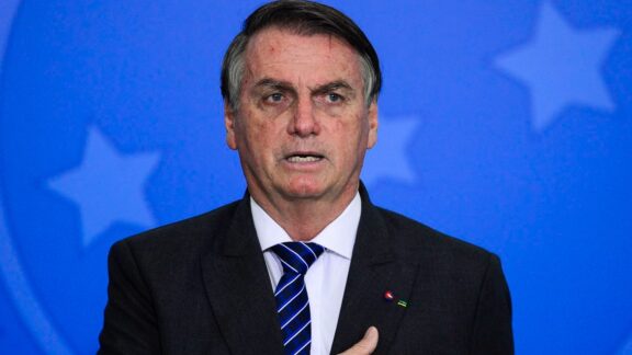 TCU vai apurar gastos de Bolsonaro com cartão corporativo