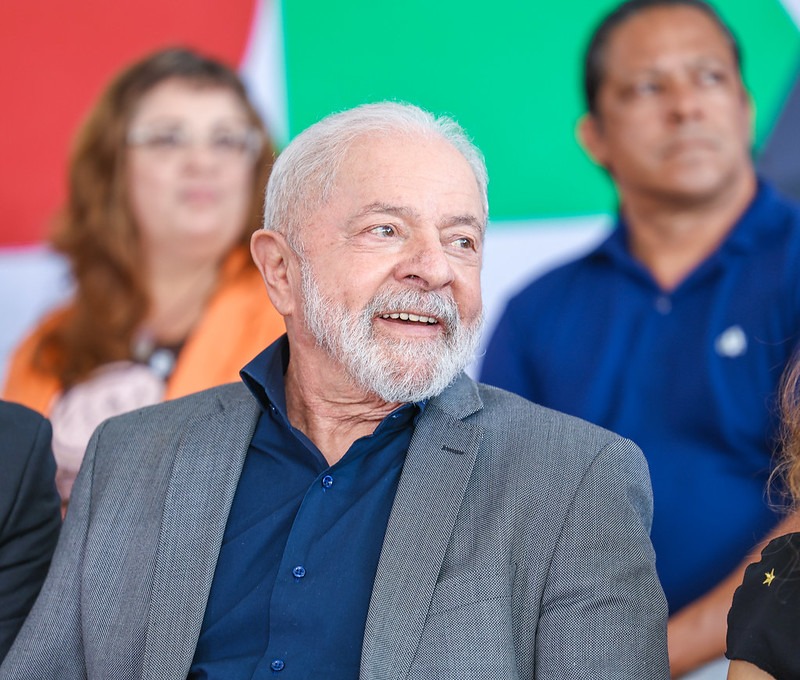 Lula anuncia retomada do programa Minha Casa, Minha Vida