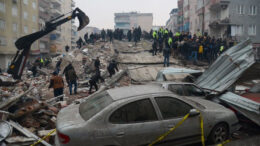 Terremoto deixa milhares de mortos e feridos na Turquia e Síria