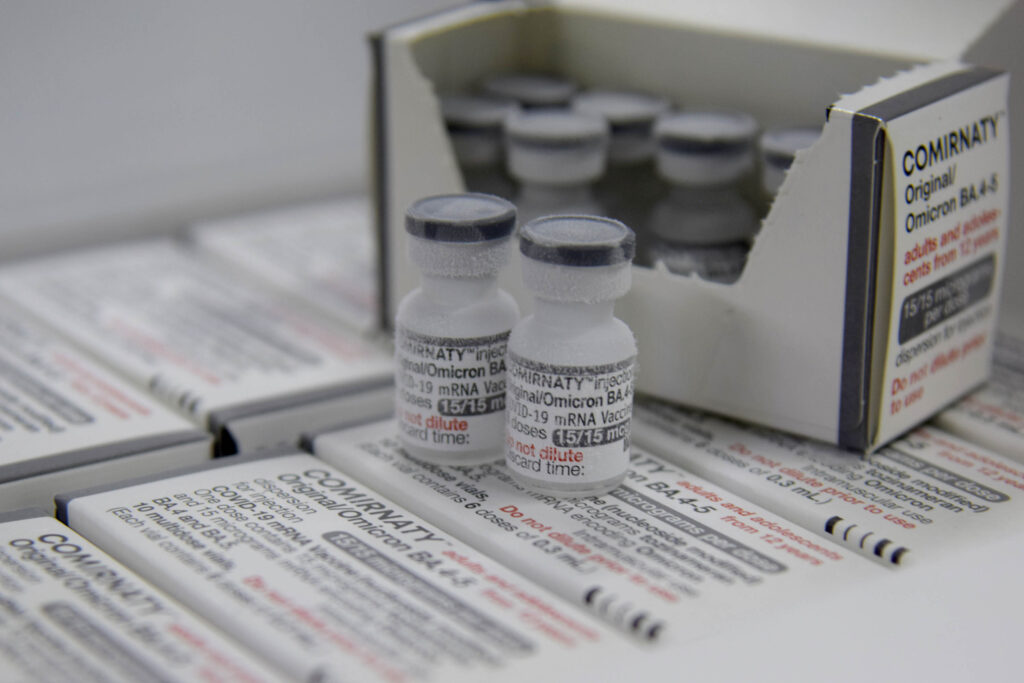Paraná recebe doses da vacina bivalente contra a Covid-19