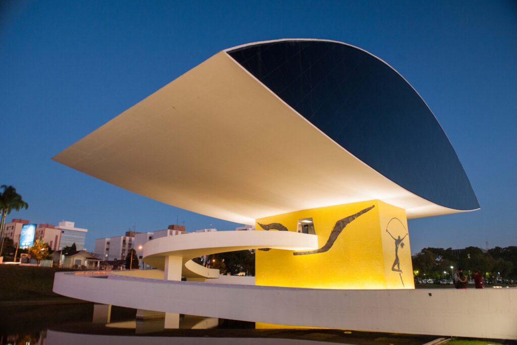 MON: Museu Oscar Niemeyer vai funcionar durante o Carnaval