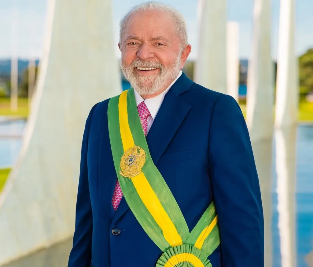 Lula divulga foto oficial da Presidência da República