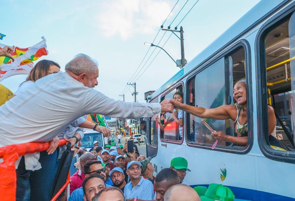 Lula prepara pacote para mês da mulher de olho em efeito político-eleitoral