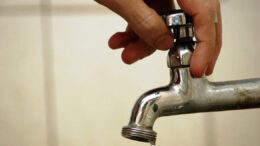 Obras afetam abastecimento de água em oito bairros de Curitiba; veja lista