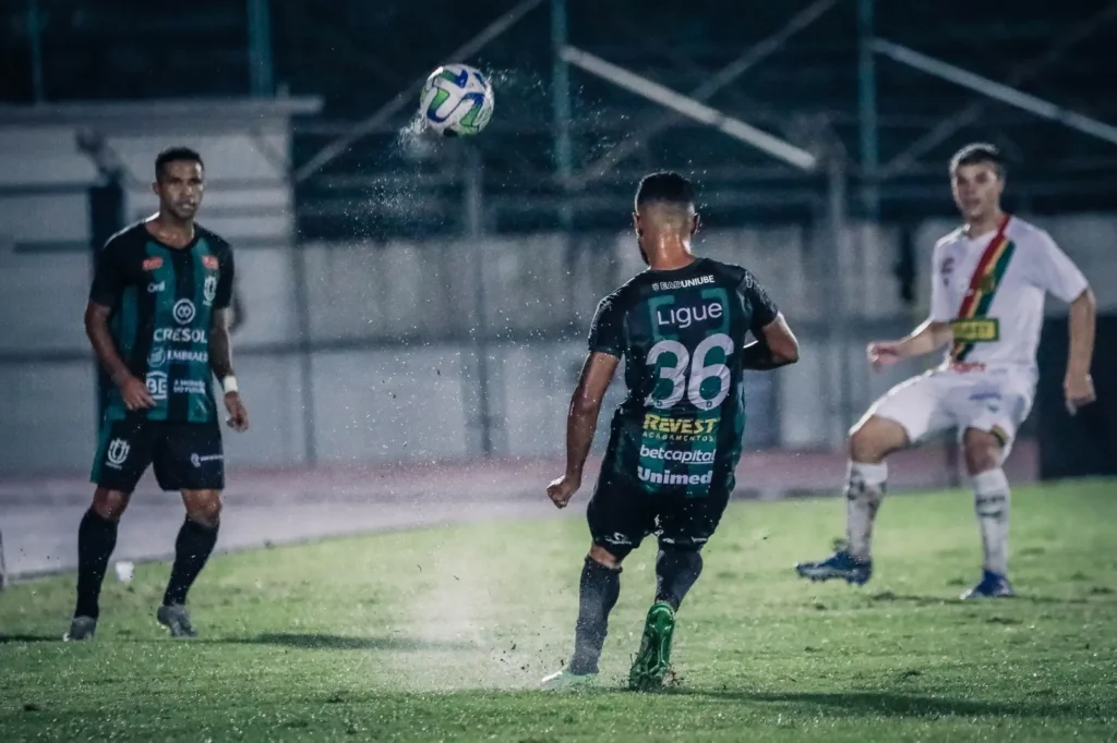 Maringá FC vence o Sampaio Corrêa e avança na Copa do Brasil