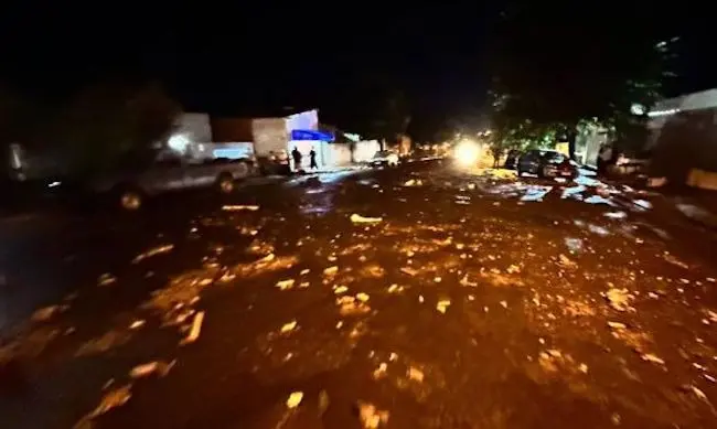 Reservatório de água rompe e destrói casas em Jataizinho; vídeo