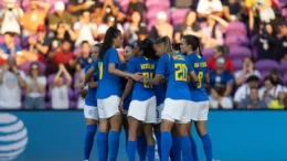 Seleção feminina é convocada para últimos jogos antes da Copa; veja lista