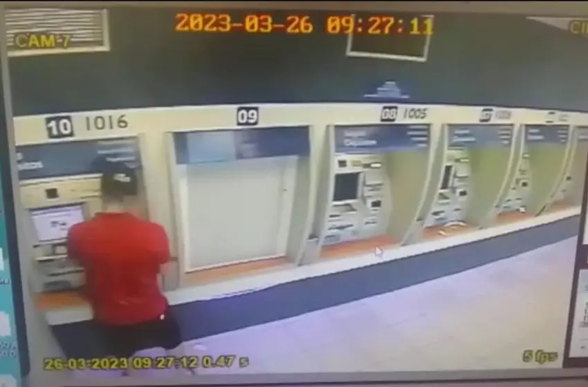 PF prende dupla que aplicava golpes em caixas eletrônicos em Curitiba