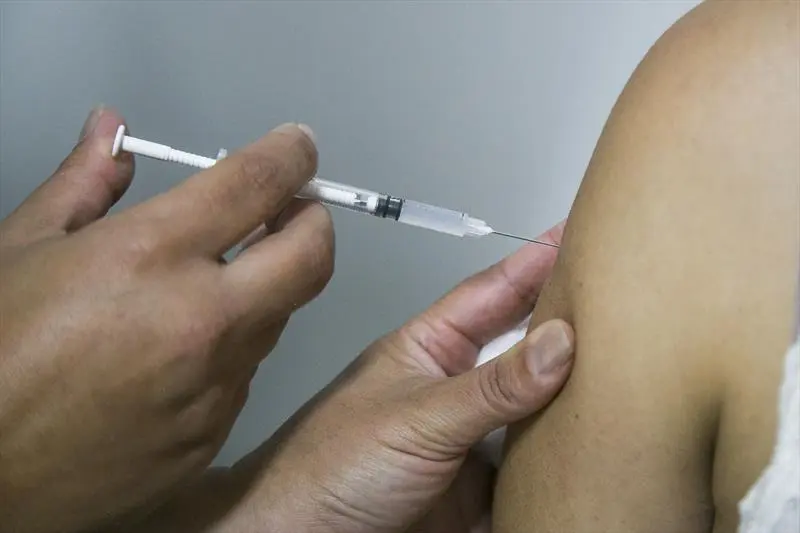 Paraná vacina somente 19% do público-alvo da bivalente