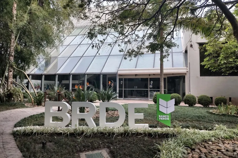 BRDE supera R$ 1 bilhão em contratações nos estados do Sul