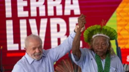 Lula anuncia recursos e promete demarcações de terras indígenas