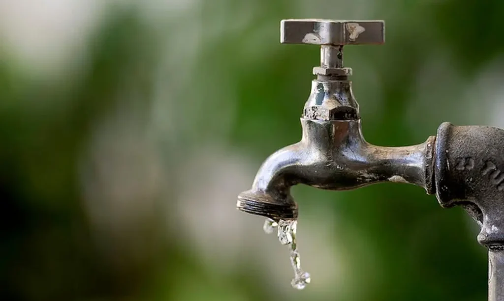 Serviço da Sanepar vai afetar fornecimento de água em Maringá