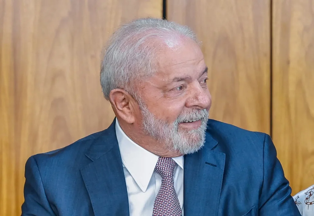 Pesquisa CNT mostra que 57,4% aprovam governo Lula