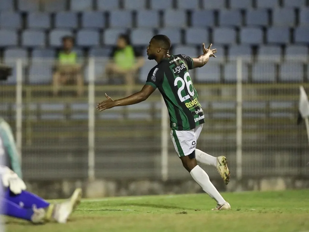 Maringá FC estreia com empate pelo Brasileiro da Série D