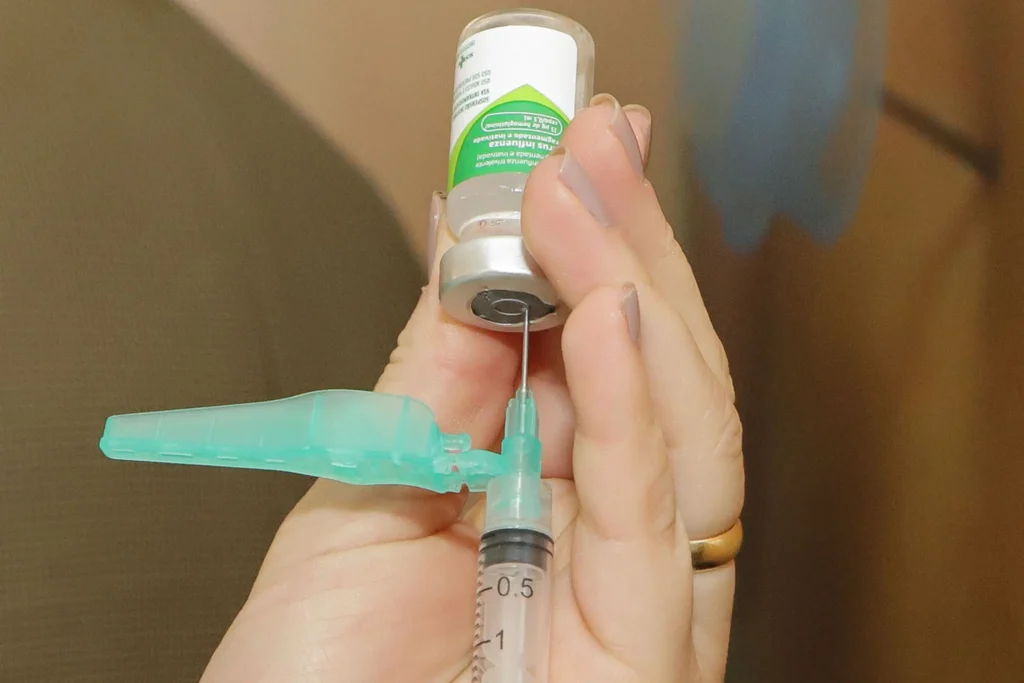 Paraná libera vacinação contra gripe para todas as pessoas