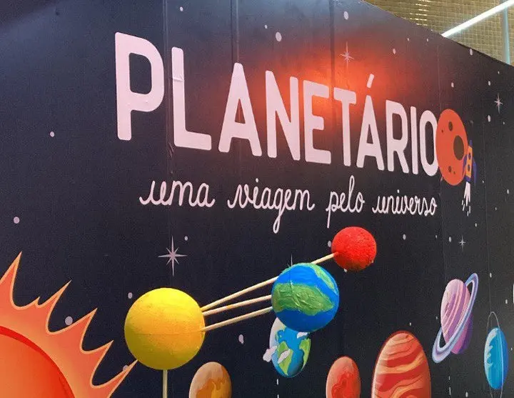 Planetário inflável é atração em Curitiba neste final de semana