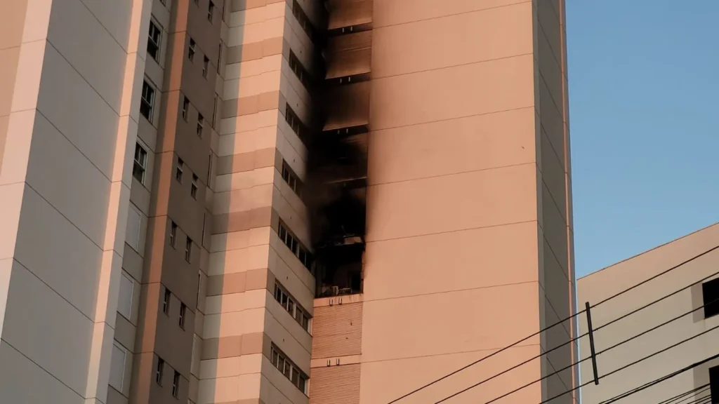 Edifício de luxo em Maringá é evacuado após incêndio