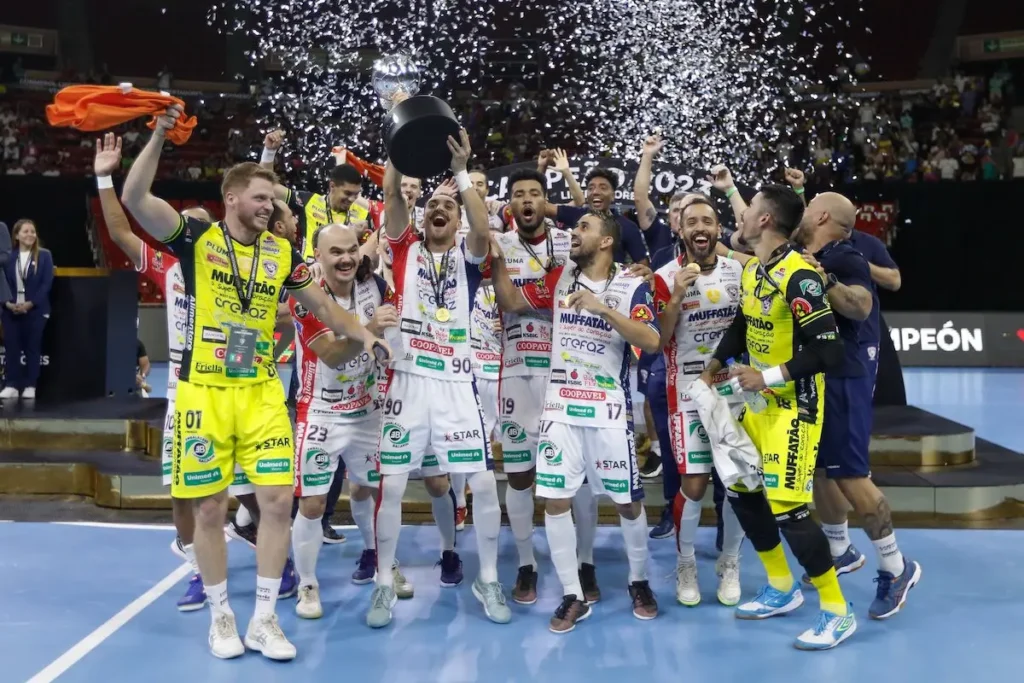 Cascavel Futsal bate Joinville e conquista o bicampeonato da Libertadores