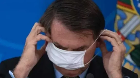Justiça bloqueia valores de contas de Bolsonaro por multas na pandemia